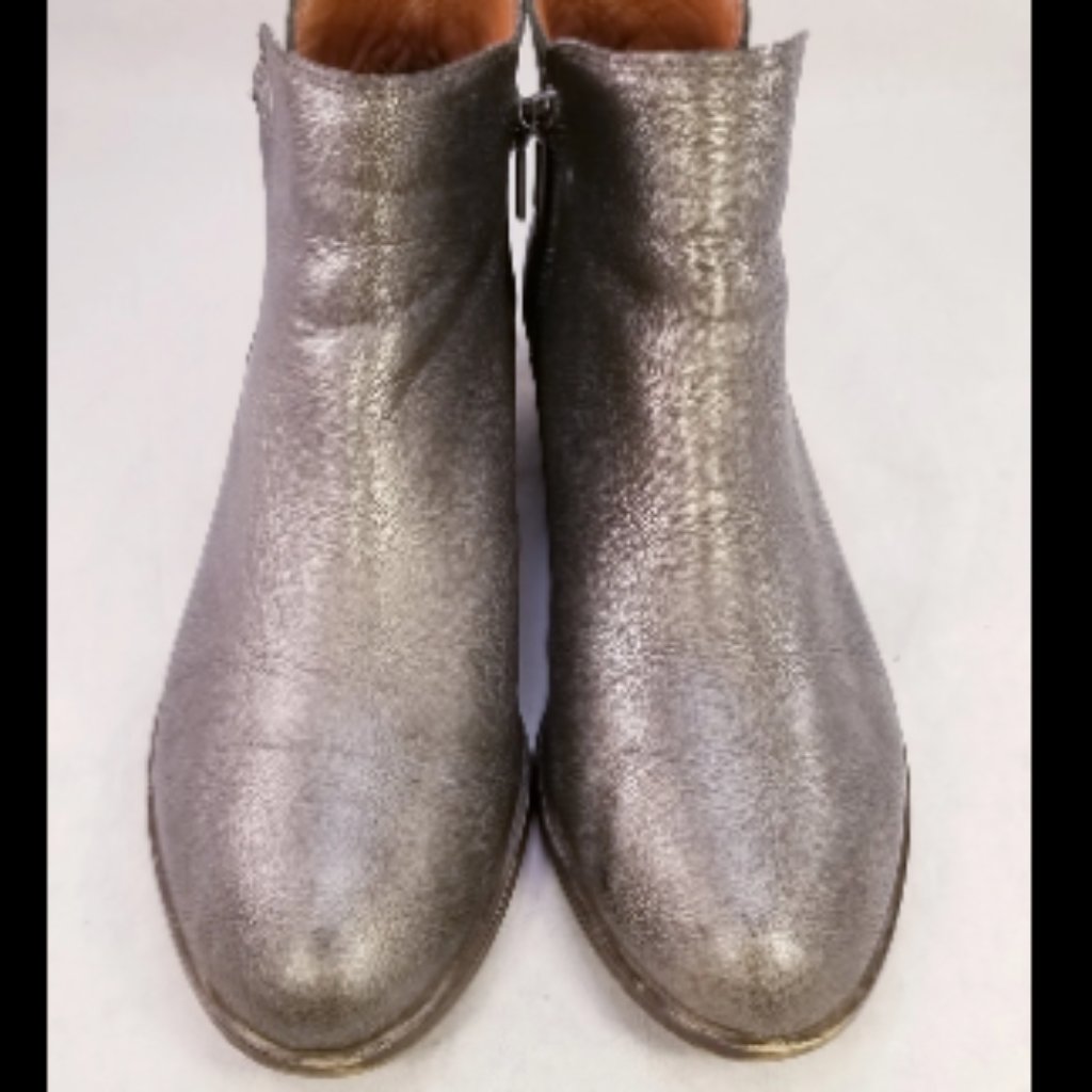 Lucky Brand Silver Leather Metallic Ankle Boots Side Dual Zippers Size 10/40
